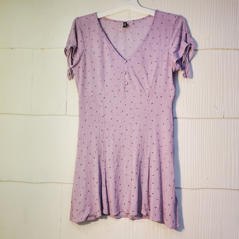 Med H&M Divided dress. Lavender. Girly. Flowy.